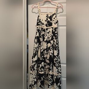 Entro Black and Cream Spaghetti Strap Maxi Dress